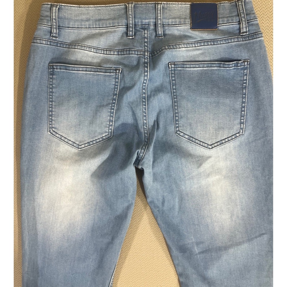 Mugsy Piers Jeans Mens 33x32 Blue Light Wash Stretch Denim Slim Straight FLX3NTL - Picture 3 of 9
